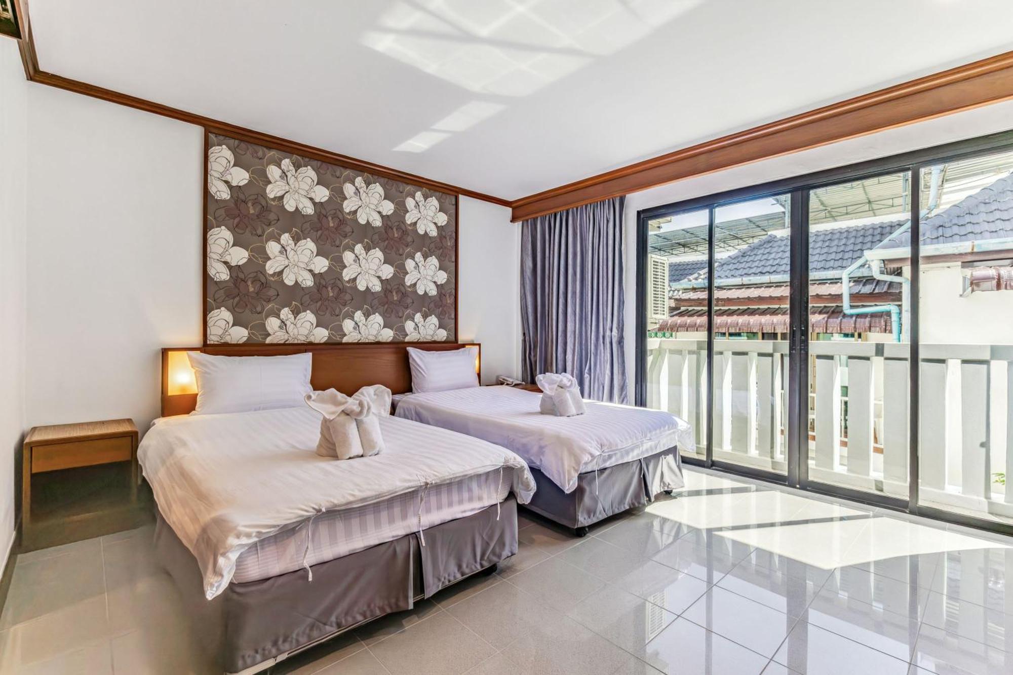 Rattana Beach Hotel Karon Exterior photo