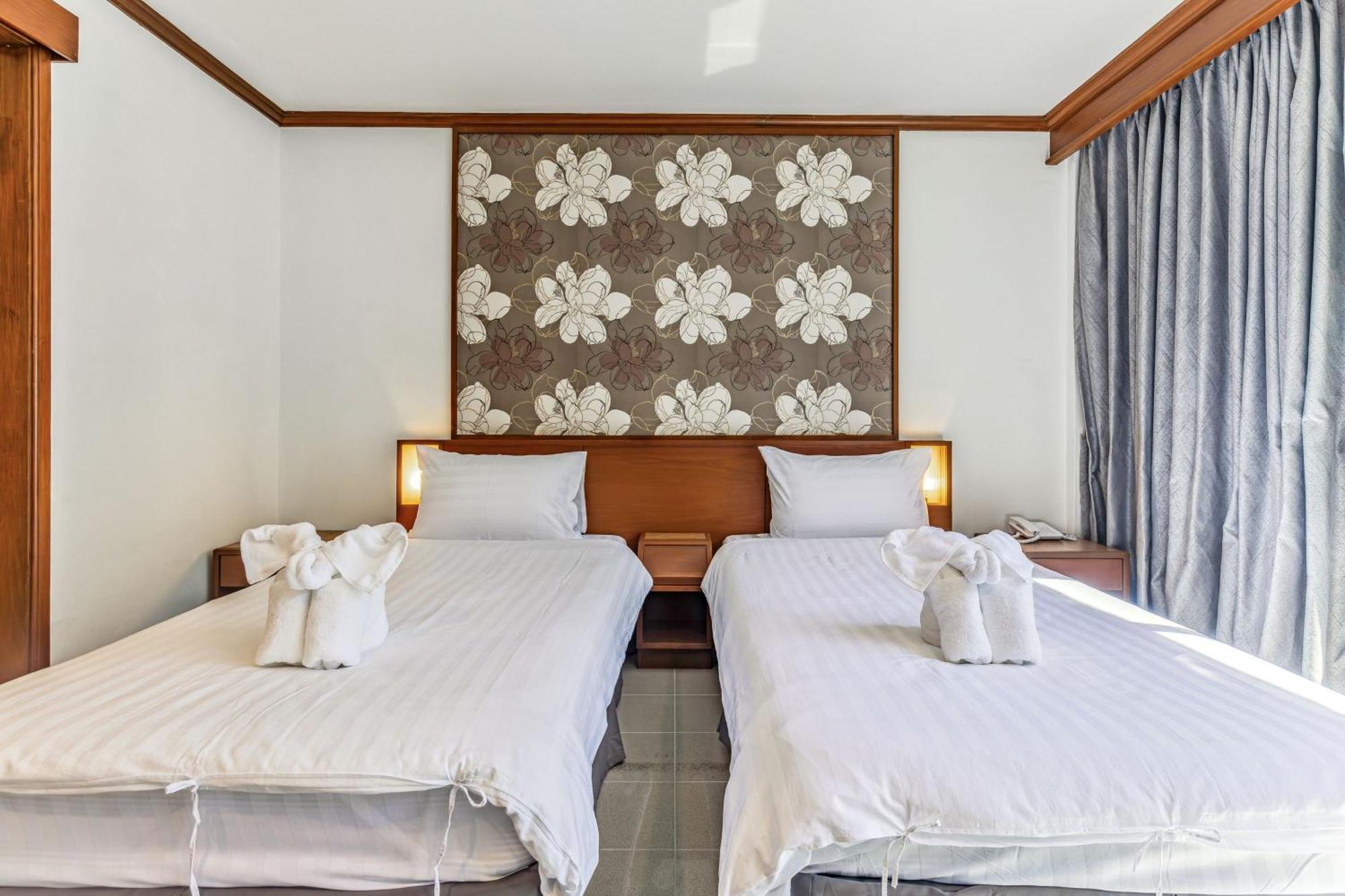 Rattana Beach Hotel Karon Exterior photo