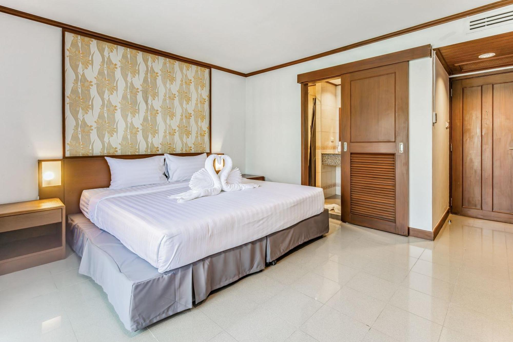 Rattana Beach Hotel Karon Room photo